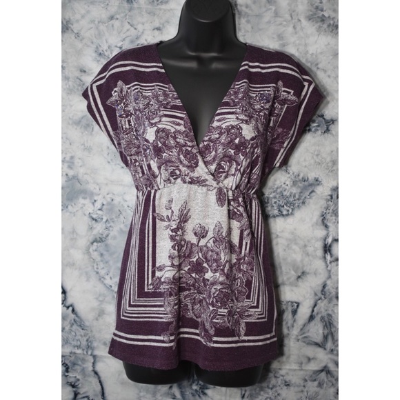 Floral Deep V-Neck Blouse - Picture 2 of 7